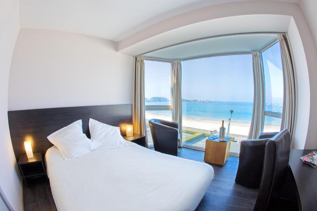 Hotel De La Plage Erquy Quarto foto